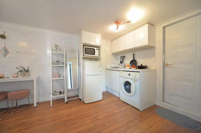 Seven House 501 Apartment